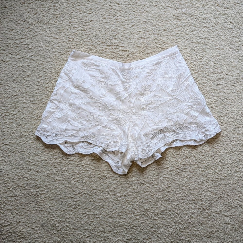 Abercrombie & Fitch Ivory Floral Lace Shorts